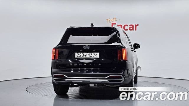 Kia Sorento 2021 — ფოტო 4/20
