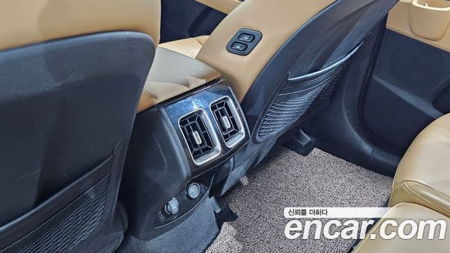 Kia Sorento 2021 — ფოტო 19/20