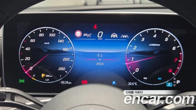 Mercedes-Benz C-Class 2025 — ფოტო 8/11