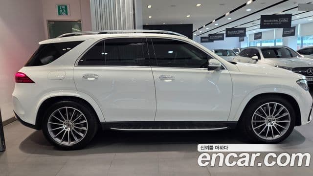 Mercedes-Benz GLE-Class 2025 — Photo 7/8