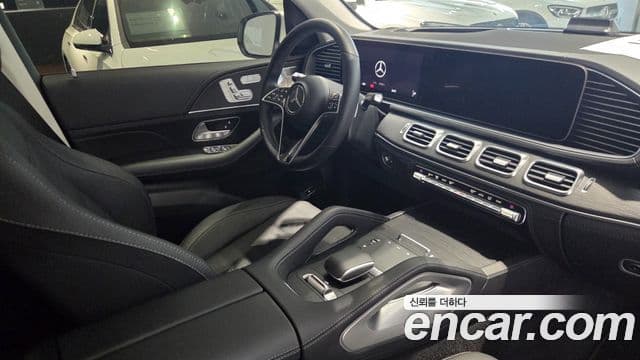 Mercedes-Benz GLE-Class 2025 — Photo 3/8
