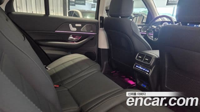 Mercedes-Benz GLE-Class 2025 — Photo 5/8