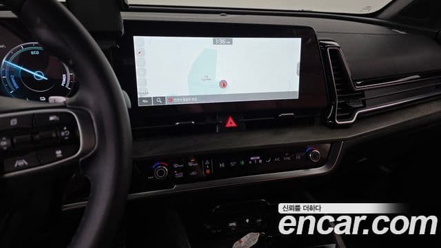 Kia Sportage 2023 — ფოტო 14/20