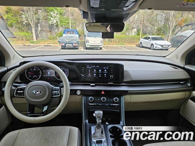 Kia Carnival 2020 — Фото 7/16