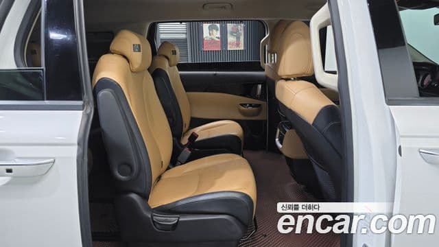 Kia Carnival 2021 — Şəkil 12/20