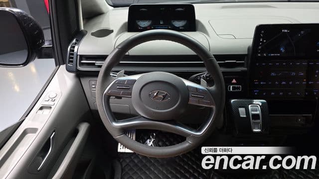 Hyundai Staria 2021 — ფოტო 13/20