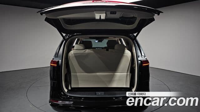 Kia Carnival 2022 — Şəkil 33/33