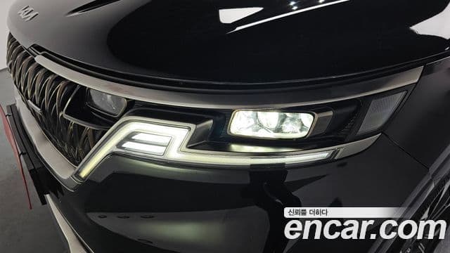 Kia Carnival 2022 — Şəkil 18/33