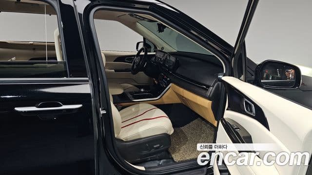 Kia Carnival 2022 — Şəkil 11/33
