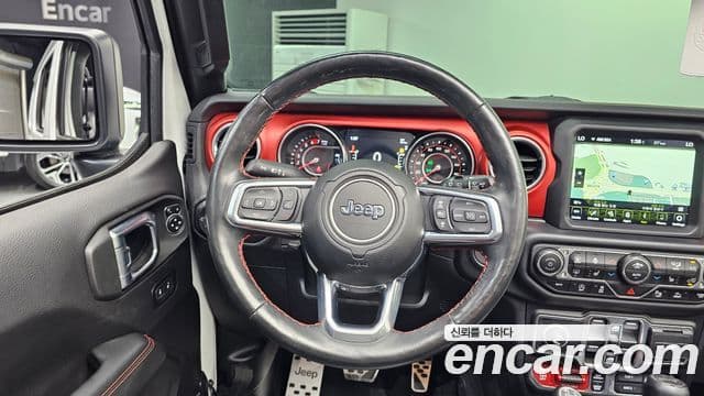 Jeep Wrangler 2021 — ფოტო 8/20