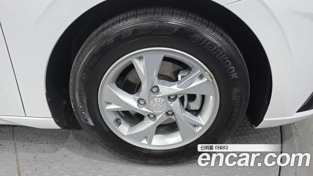 Hyundai The New Avante Hybrid 2020 — Photo 4/30