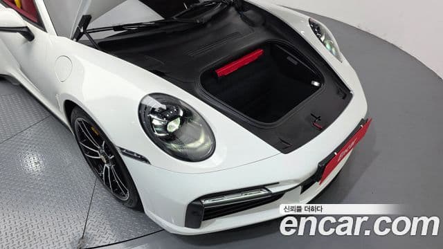 Porsche 911 2023 — ფოტო 6/20
