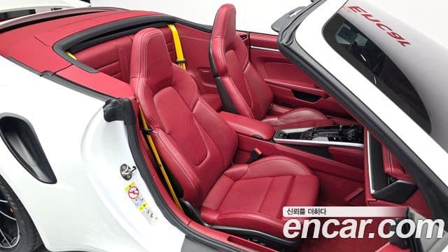 Porsche 911 2023 — ფოტო 11/20