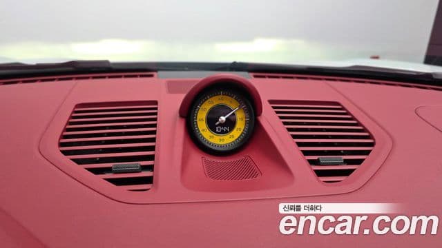 Porsche 911 2023 — ფოტო 13/20