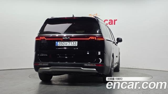 Kia Carnival 2023 — ფოტო 3/20