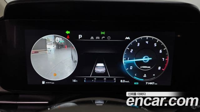 Kia Carnival 2023 — ფოტო 6/20
