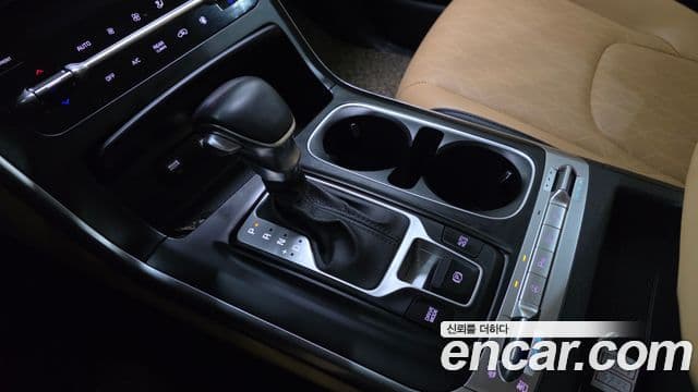 Kia Carnival 2021 — Şəkil 8/20