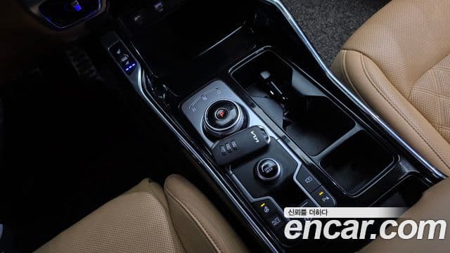 Kia Sorento 2023 — Фото 9/20
