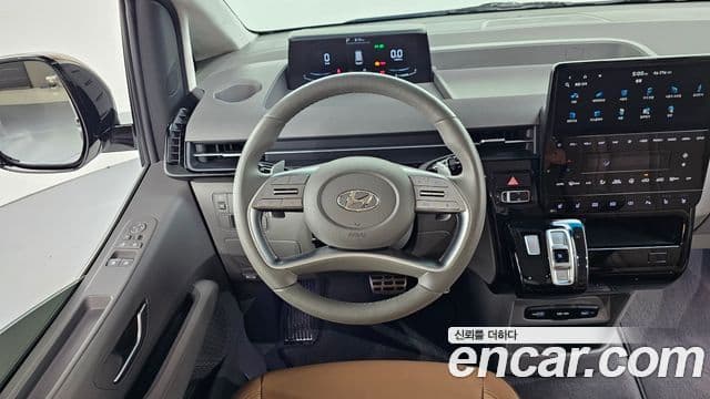Hyundai Staria 2024 — Şəkil 33/36