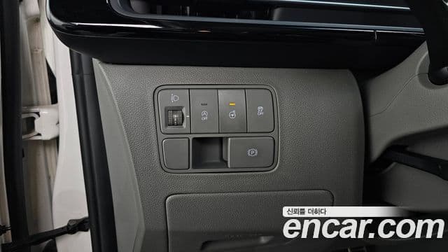 Hyundai Staria 2024 — Şəkil 2/36