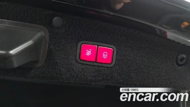 Mercedes-Benz S-Class 2020 — Photo 23/33