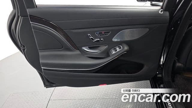 Mercedes-Benz S-Class 2020 — Photo 4/33