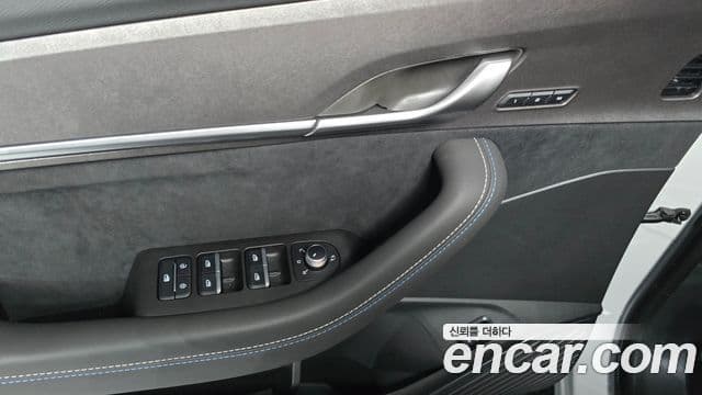 Renault Samsung Grand Koleos 2025 — Photo 10/31