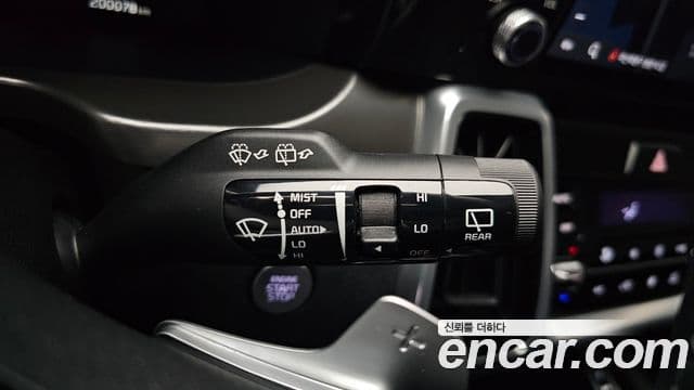Kia Sorento 2021 — Şəkil 17/20
