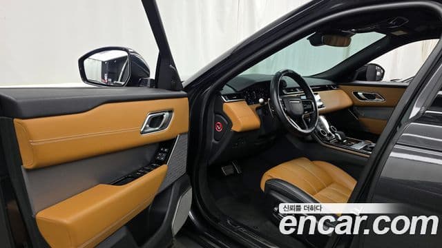 Land Rover Range Rover Velar 2022 — ფოტო 10/20