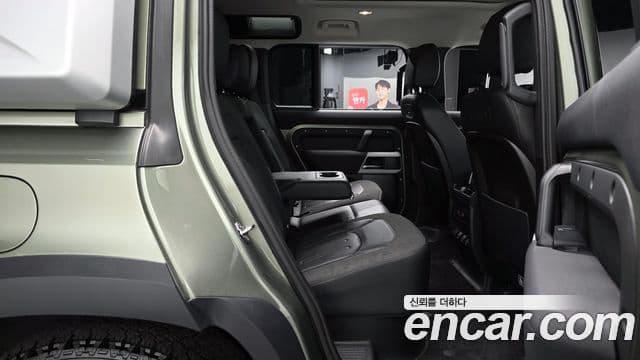 Land Rover Defender 2020 — Фото 11/20