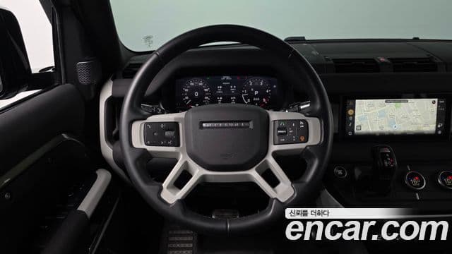 Land Rover Defender 2020 — Фото 12/20