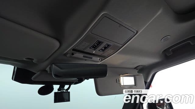 Land Rover Defender 2020 — Фото 19/20