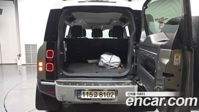 Land Rover Defender 2020 — Фото 20/20