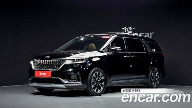 Kia Carnival 2021 — ფოტო 1/20