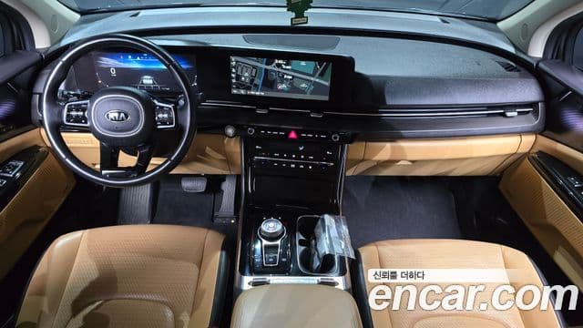 Kia Carnival 2021 — ფოტო 7/20