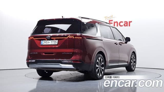 Kia Carnival 2021 — Фото 2/20