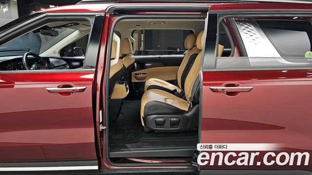 Kia Carnival 2021 — Фото 12/20