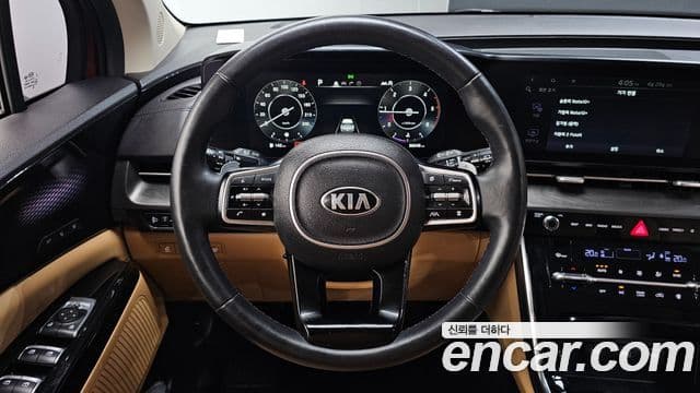 Kia Carnival 2021 — Фото 13/20