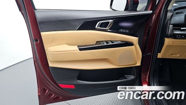 Kia Carnival 2021 — Şəkil 6/33