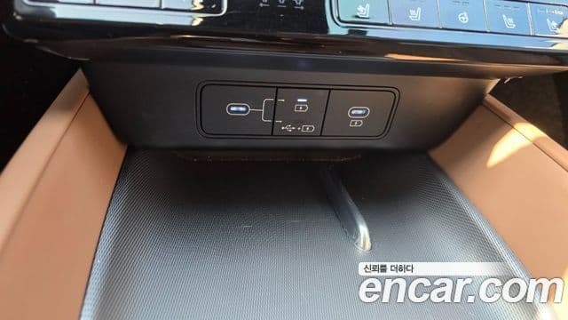 Hyundai Grandeur 2023 — Şəkil 12/20