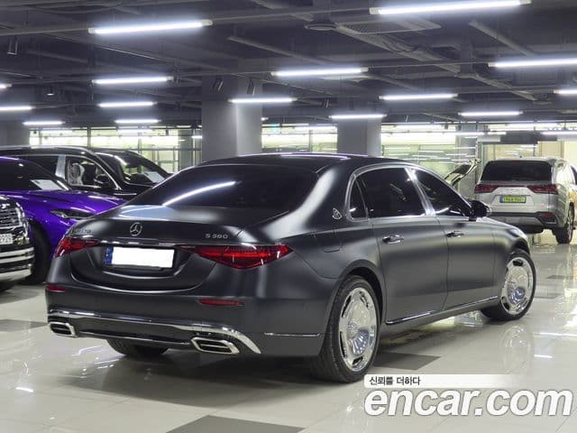 Mercedes-Benz S-Class 2022 — Photo 6/18