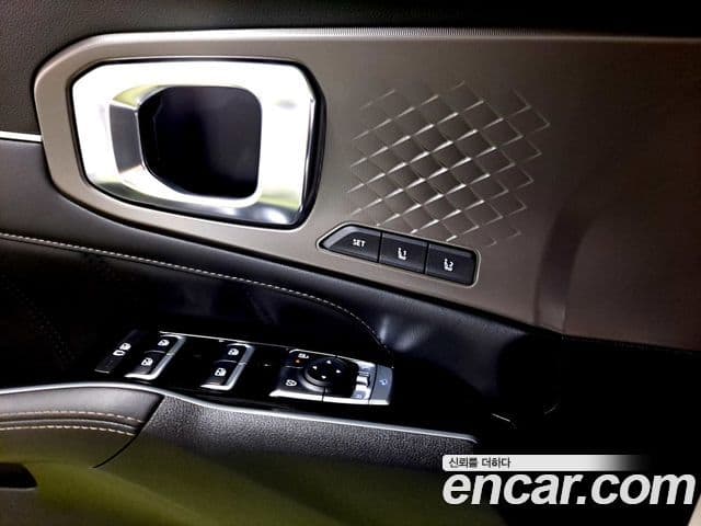 Kia Sorento 2024 — ფოტო 19/20