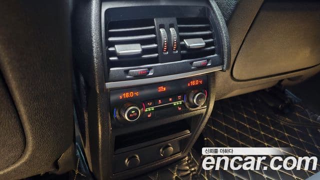 BMW X6 2018 — Photo 4/30