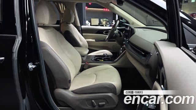 Kia Carnival 2021 — Şəkil 11/20