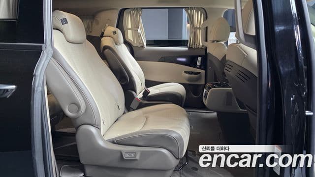 Kia Carnival 2021 — Şəkil 12/20