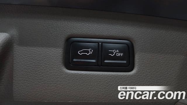 Kia Carnival 2021 — Photo 5/35