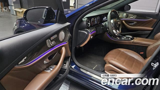 Mercedes-Benz E-Class 2019 — Фото 10/20