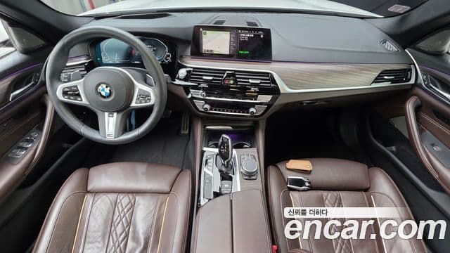 BMW 5 Series 2020 — ფოტო 7/20