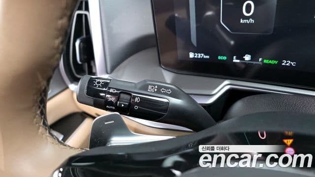 Kia Sorento 2024 — Photo 17/32
