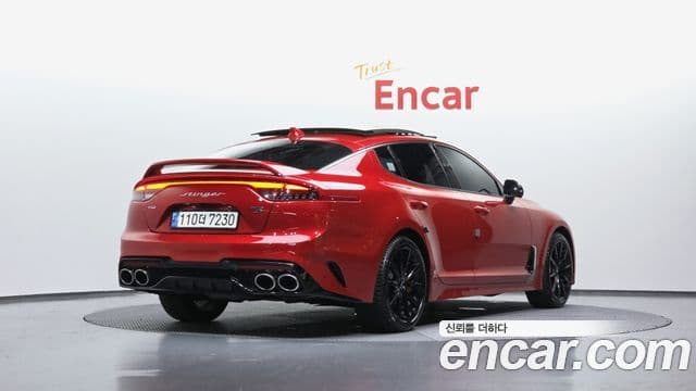 Kia Stinger 2023 — Şəkil 2/20